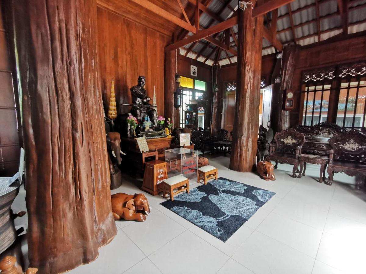 Baanthep Antique Homestay Фрае Екстериор снимка