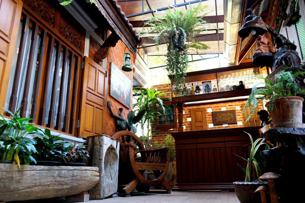 Baanthep Antique Homestay Фрае Екстериор снимка