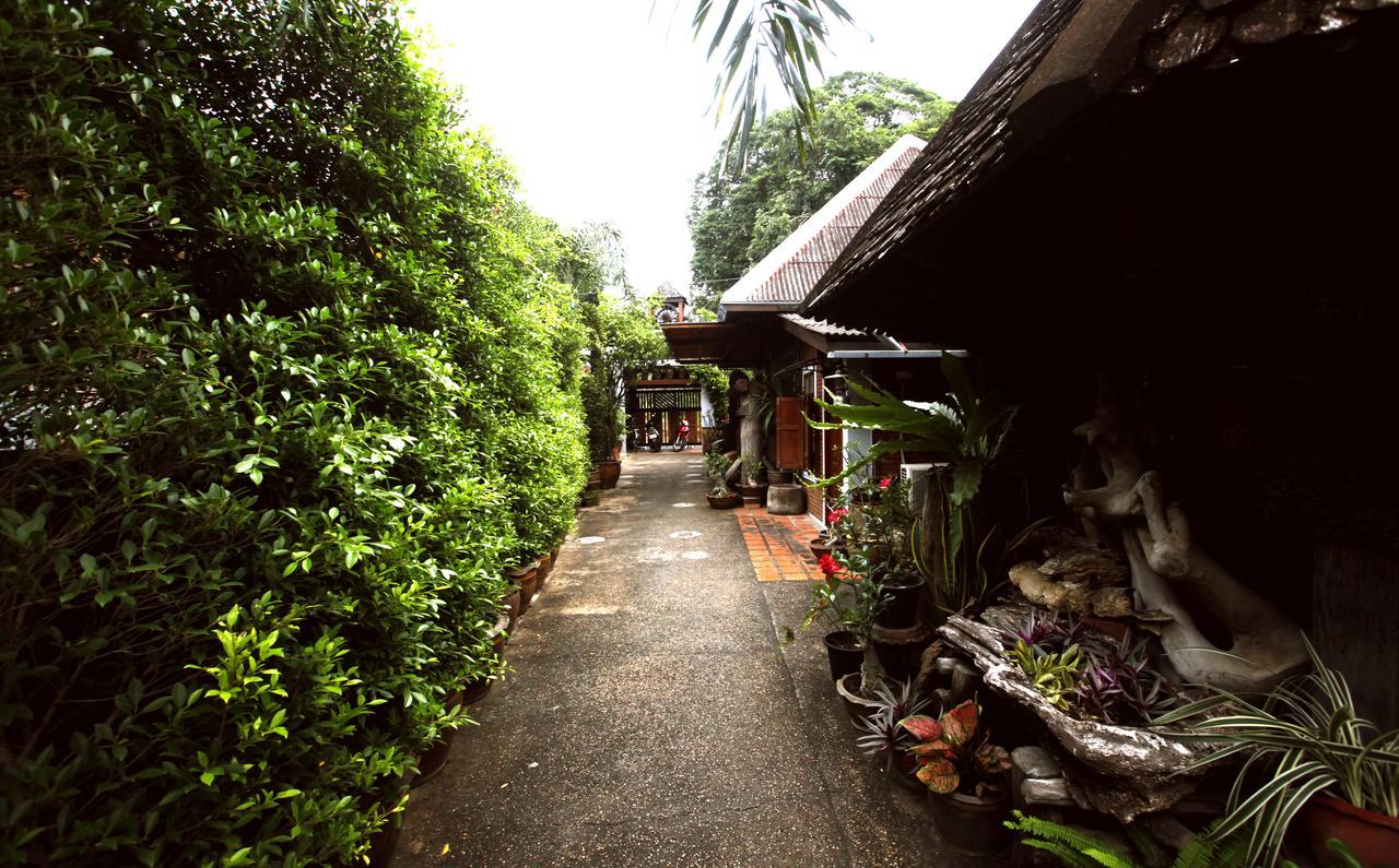 Baanthep Antique Homestay Фрае Екстериор снимка